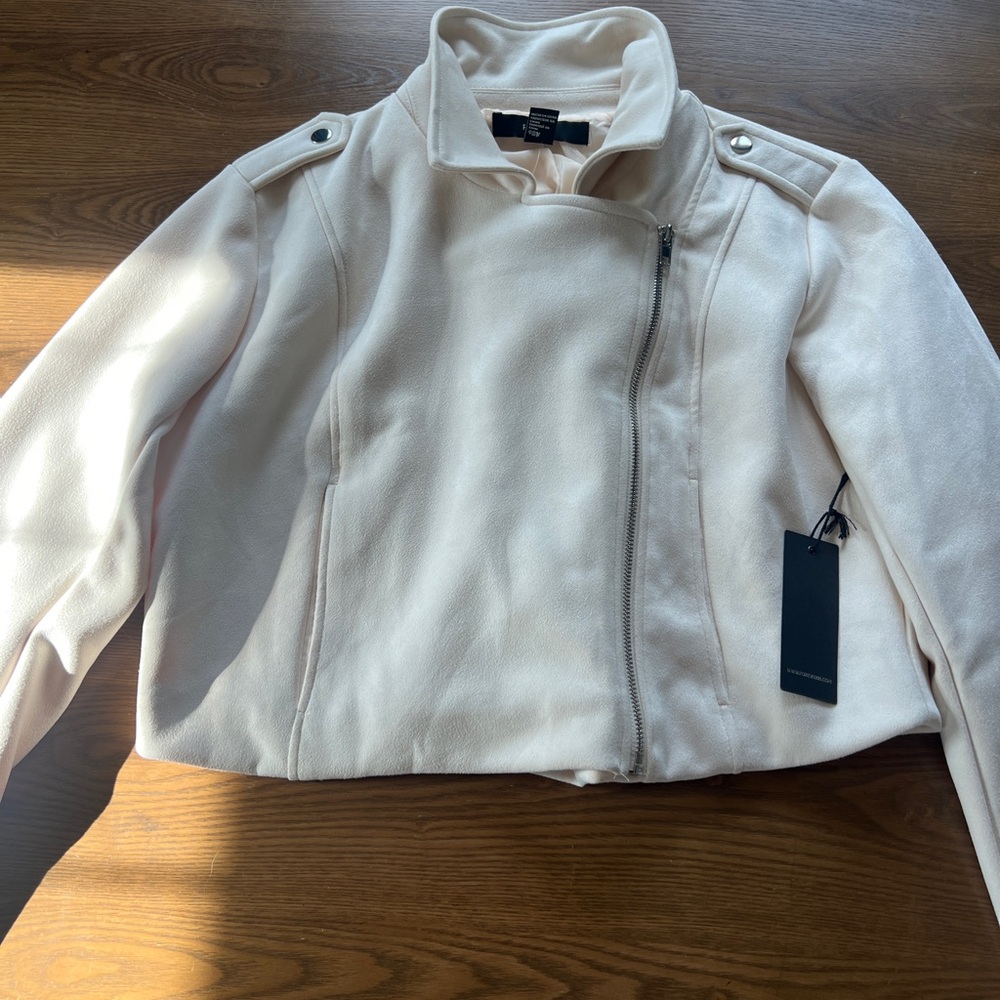 Forever 21 Cropped jacket